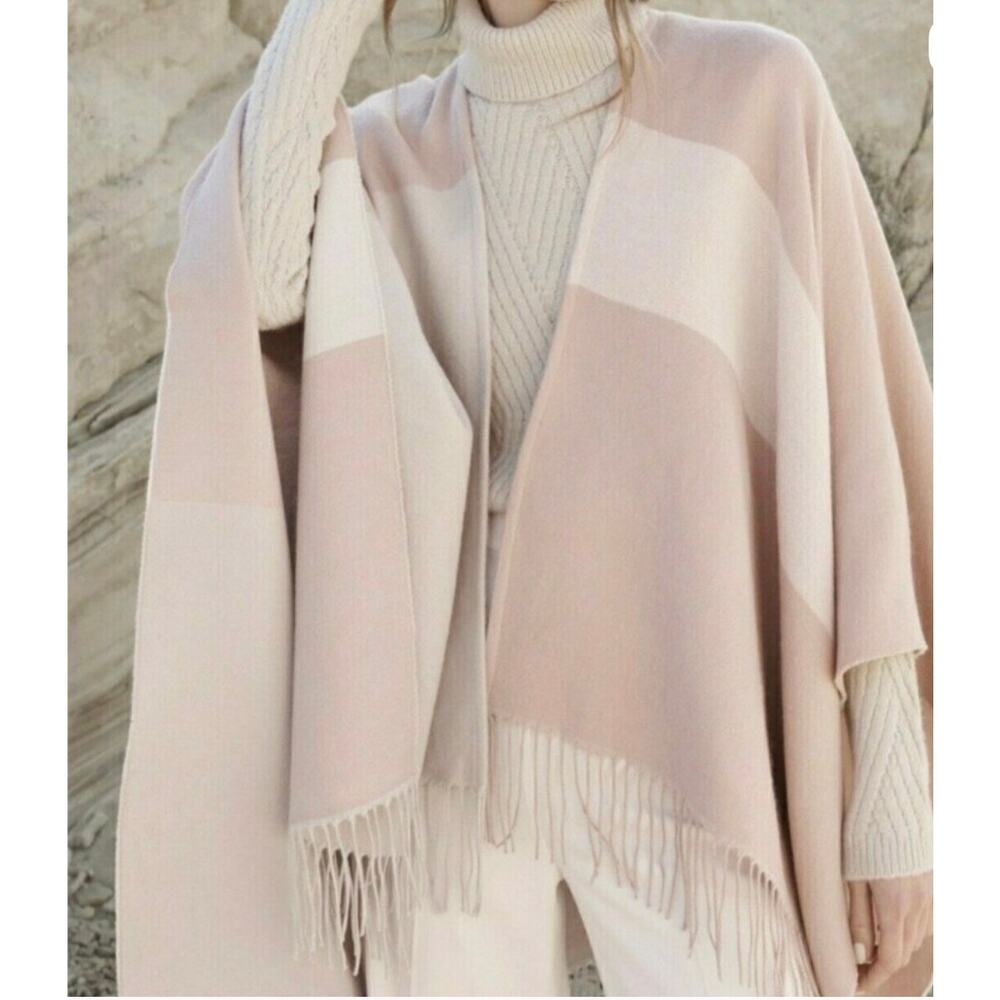 Soia & Kyo Woven Scarfigan Pink Shawl with Fringe Sz OS - New with Tag